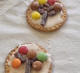 Biscuit Decorating